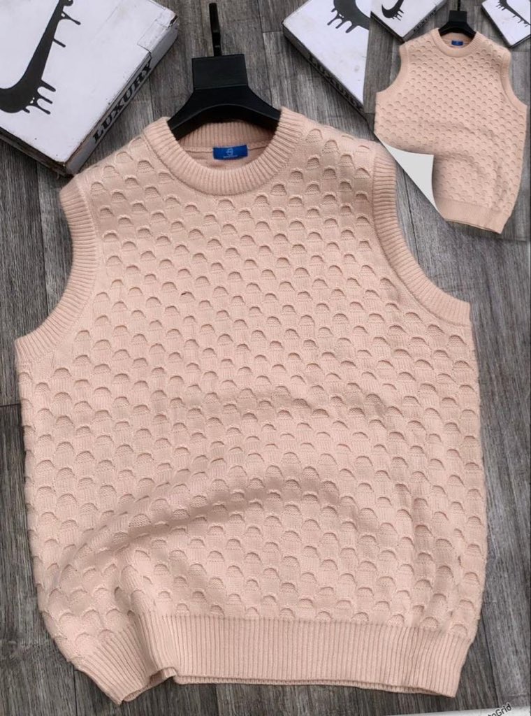 Size:L-3XL

Price: 18,500

Nationwide delivery 🚚