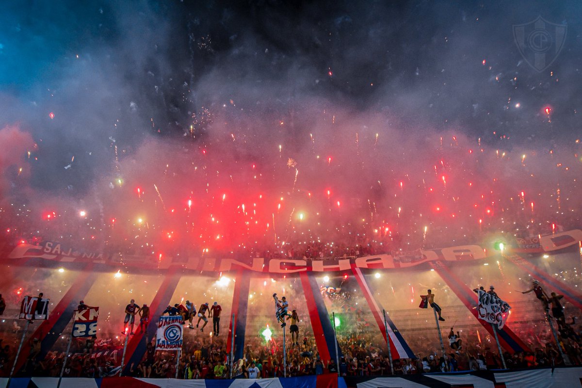 ¡Nos vemos el domingo 23 en casa! 👊🔵🔴

#ArdeElBarrio🔥🏟️