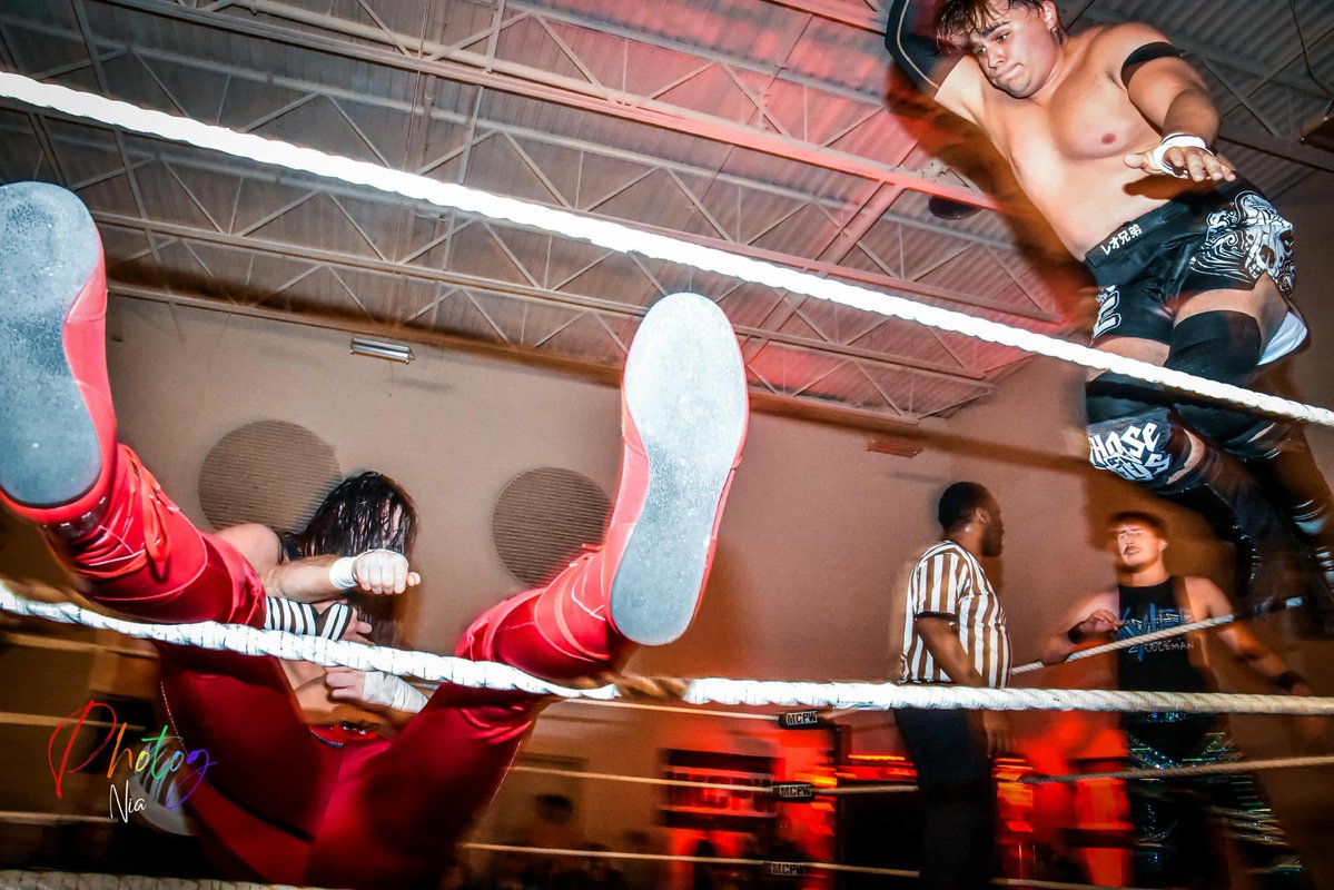 Dropping F’n-💣s 💪🏼 #LeoBrothers 
•
📸 - <a href="/PhotogNia/">PhotogNia</a>