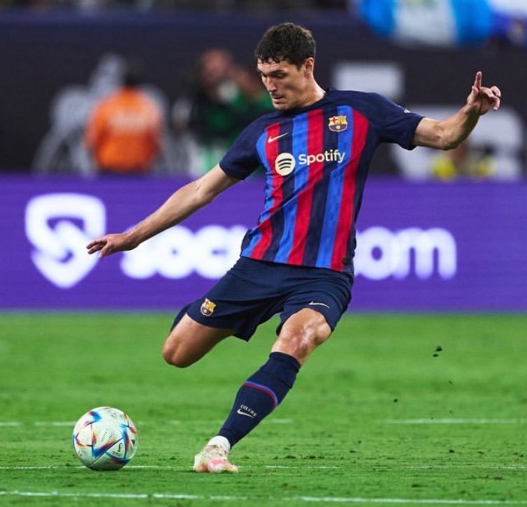 👀 Christensen: "¿Si no renuevo por el Barça? No tengo plan B"

📝 El danés quiere prolongar su contrato que finaliza el próximo mes de junio