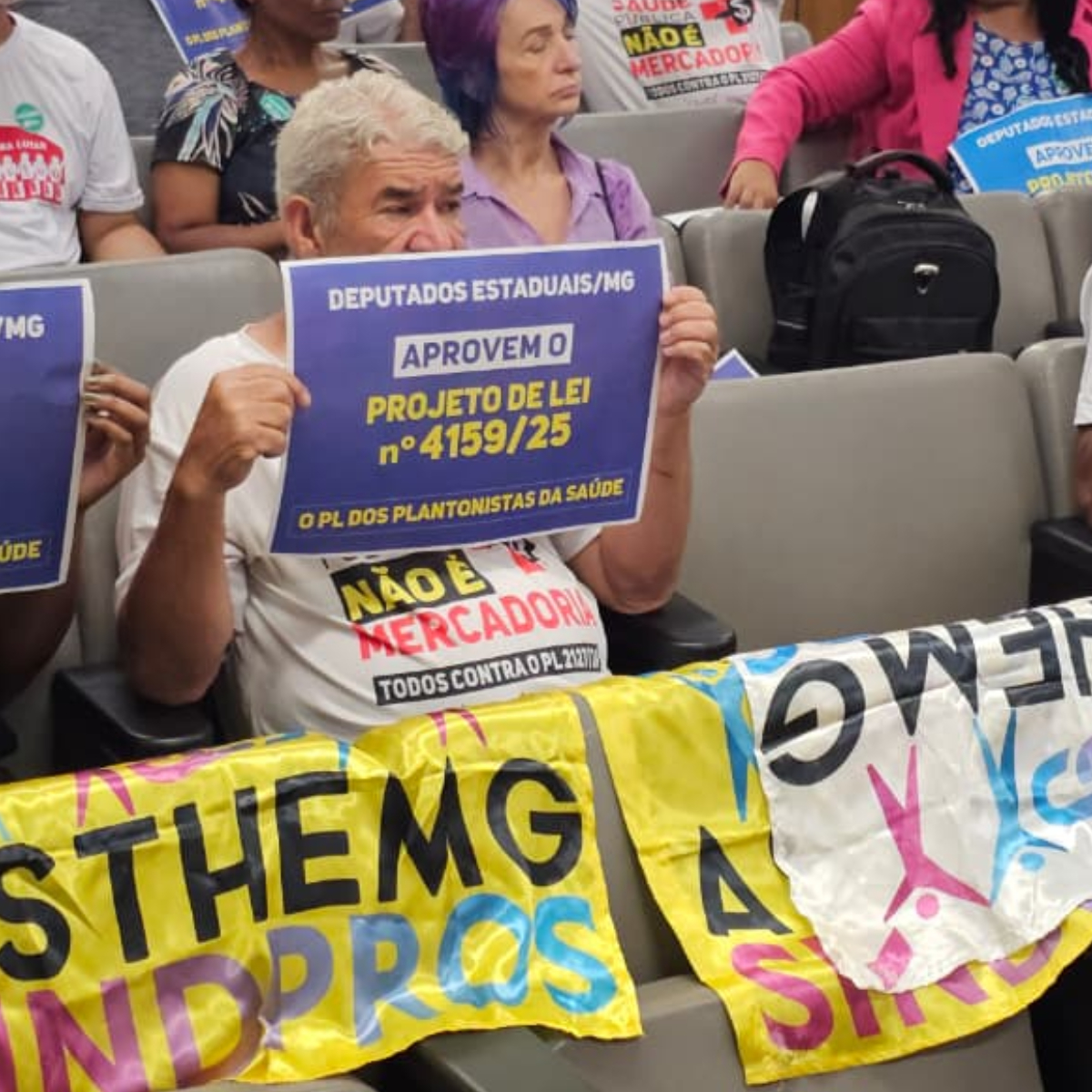 Vitória dos trabalhadores!

O PL 4159/2025 foi aprovado por unanimidade nesta quarta-feira (12) na Comissão do Trabalho. O projeto, de minha autoria, prevê a regulamentação da carga horária de servidores da saúde em MG. 

Ainda restam duas comissões pela frente até o plenário.