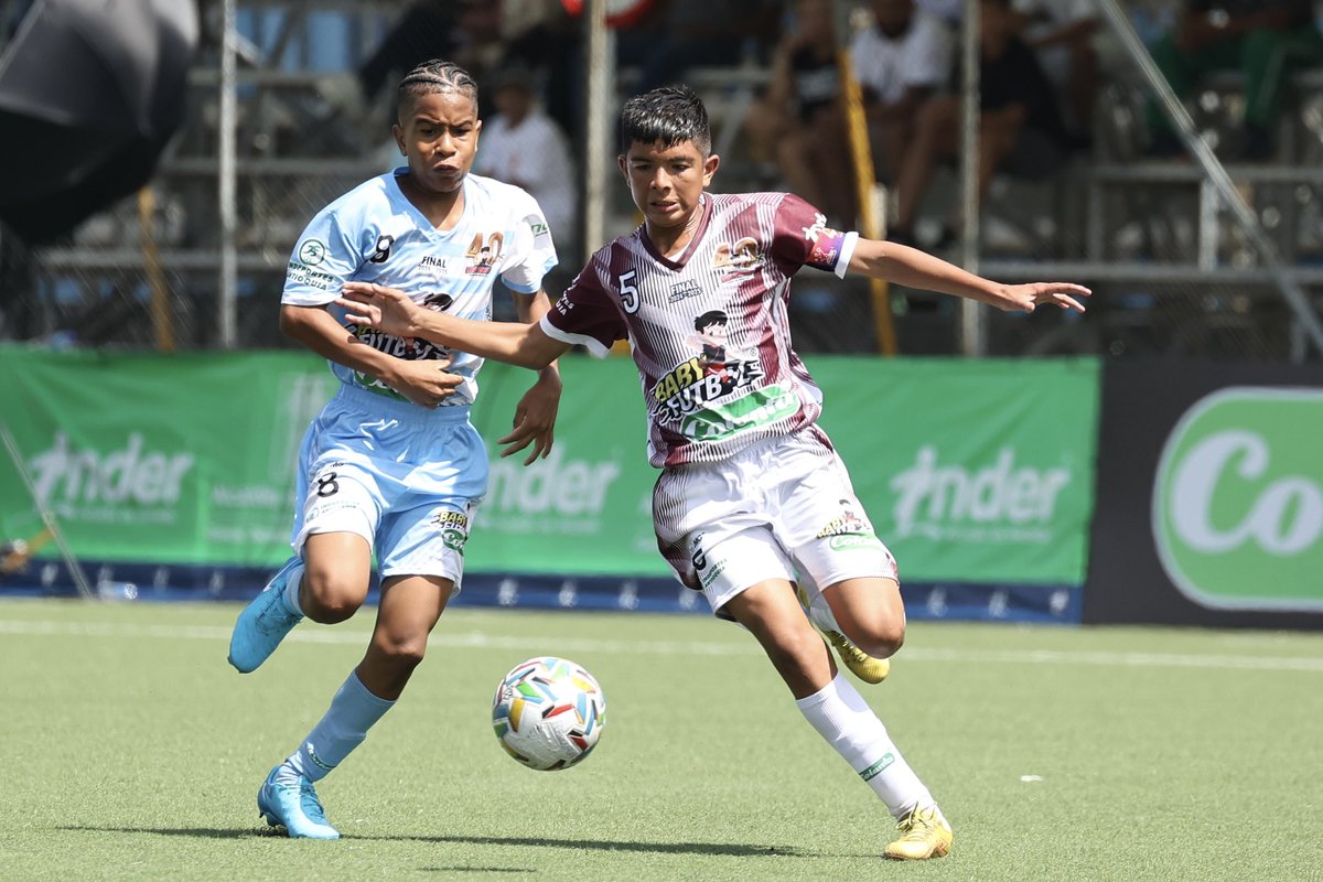 CDLosPaisitas's tweet image. El Santuario recibirá los colores del #BabyFútbolColanta  ⚽️⚡️

Del 14 al 22 de noviembre, 2️⃣7⃣ equipos del oriente antioqueño buscarán su lugar en el #FestivalDeFestivales 🫡

Conoce toda la información aquí:
👉festivaldefestivales.com/el-santuario-r…