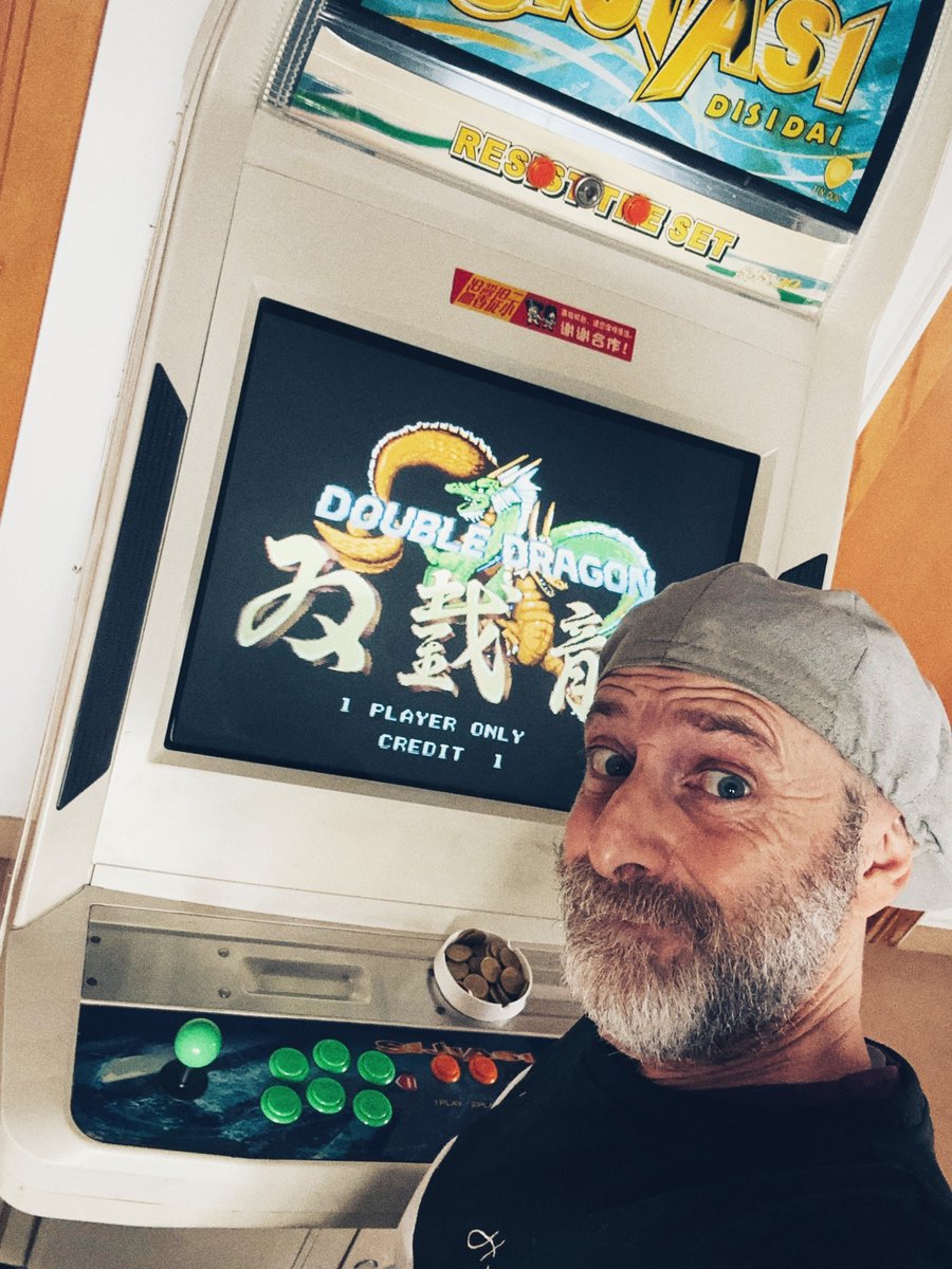 turk182es's tweet image. Bonne soirée les amis !

#Retroblog #Retro #Retrogaming #Oldies #Vintage #Arcade #Recreativa #Jeuxvideo #Videogames