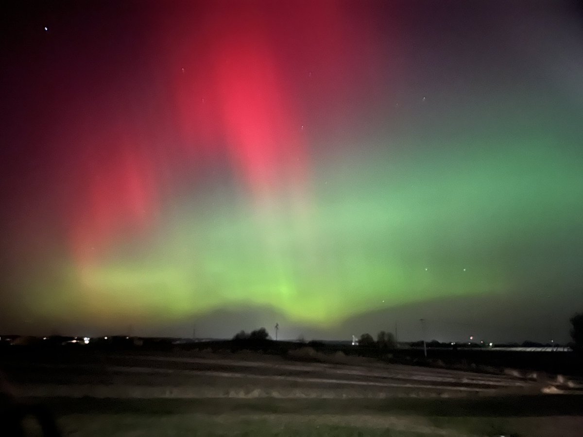 The northern lights were pretty last night.