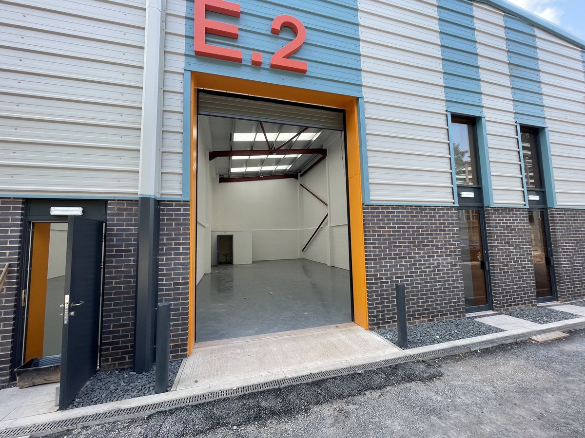 Upper Teme Business Park by developers Wayne &amp; Amy Butterfield has arrived in Tenbury Wells
#tenburywells #tenburywellsopenforbusiness #commercialunitstenburywells #newbusinesssupport #somethingforeveryoneintenbury
#stuartanderson #NickJethwa
tenburywellsopenforbusiness.co.uk/upper-teme-bus…