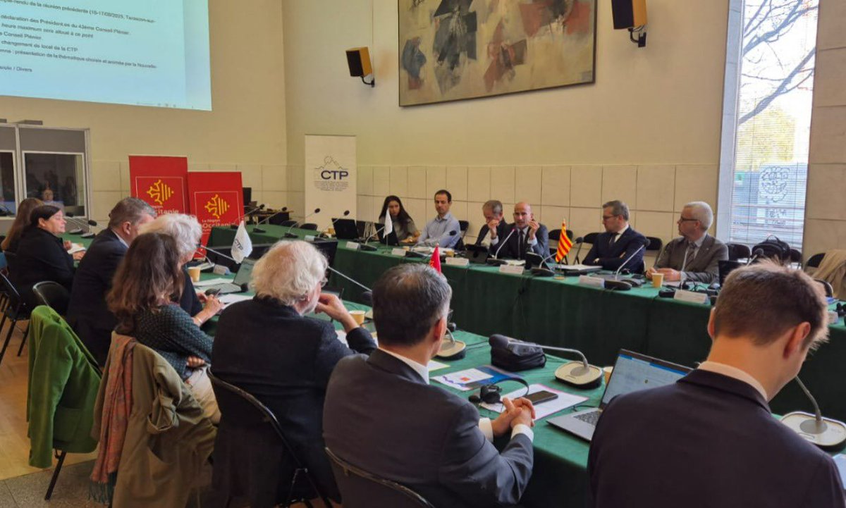 Unió Europea i Acció Exterior tweet media