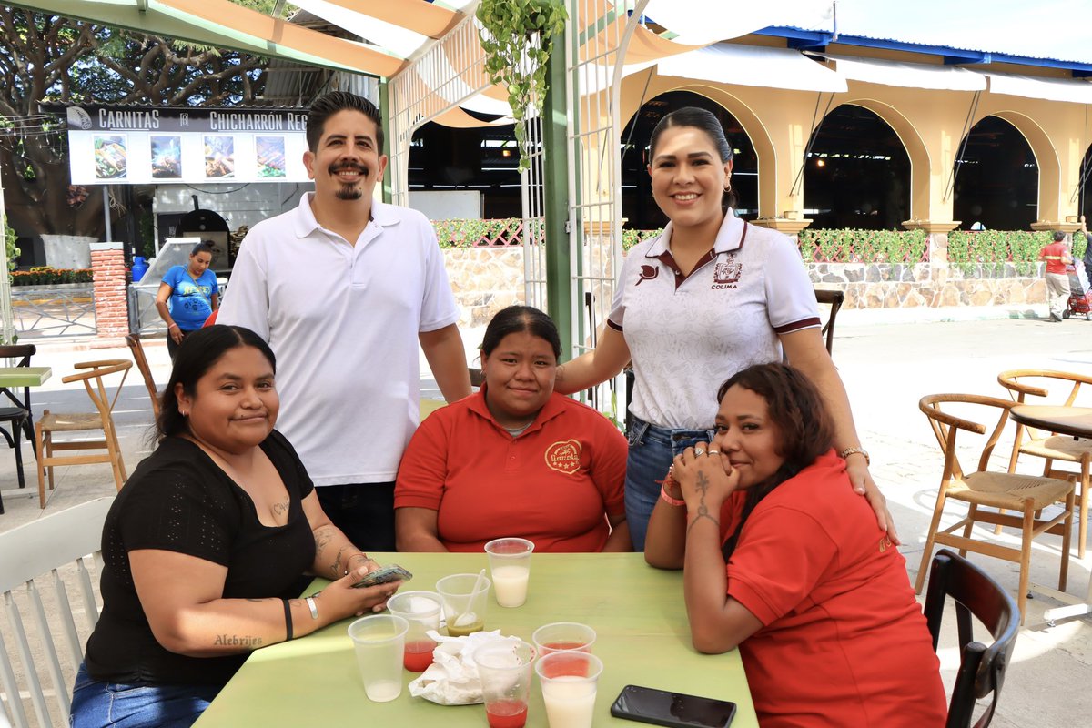Realizamos una comida de agradecimiento para reconocer la labor de las y los trabajadores de #AtracionesGarcia, ya que año con año se suman con un profesionalismo inigualable para hacer realidad nuestros días de juegos gratis.👏🏼🎢