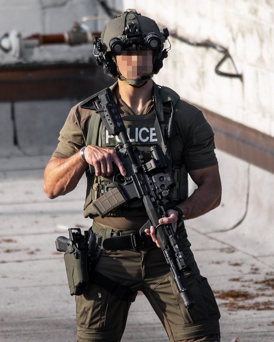 Blade_Tech's tweet image. VALOR® DUTY HOLSTER

Featuring an optional outer Cordura® wrap to match your plate carrier, duty belt, and other gear for a unified setup.

Genuine Cordura® construction, modular design, and mission-ready performance — proudly made in the USA.

link in bio.…