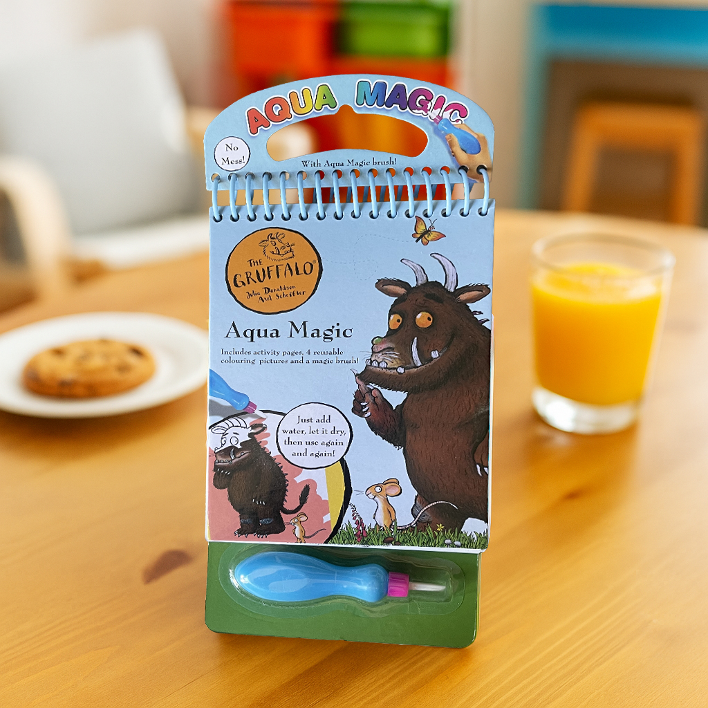 🍂✨ As the days grow shorter and November brings cosier evenings, there’s no better time for a little magic at home! 

 #Gruffalo #CosyEvenings #AutumnMagic