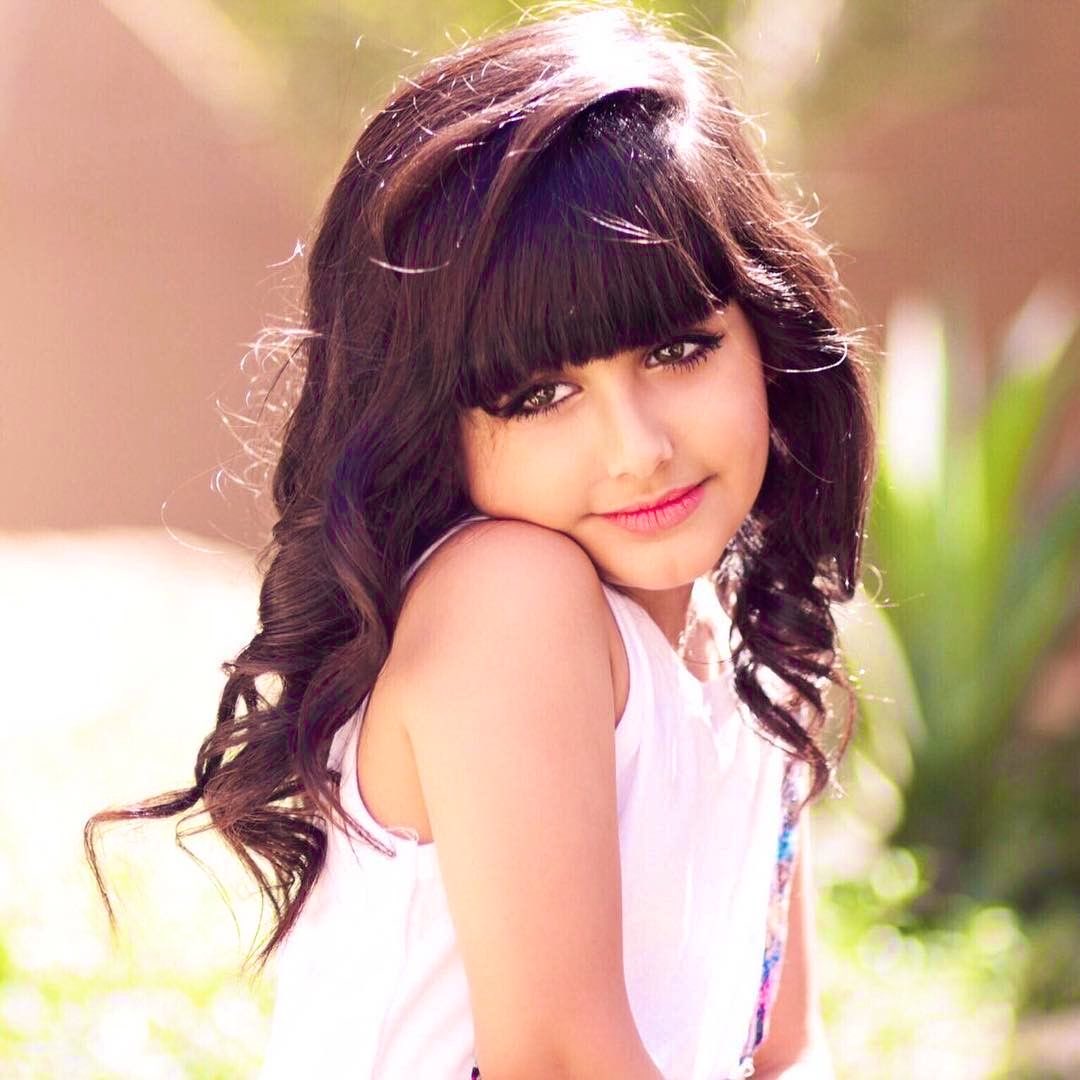 ؛

،

عزة النفس فيني من صغر سني 
مـن صـد عني بيـبطي ماتـباطيـته
ٰ
مغنيني الله عن اللي مغتني عـني 
و الرزق من غيـر ربـي ما تـرجيته