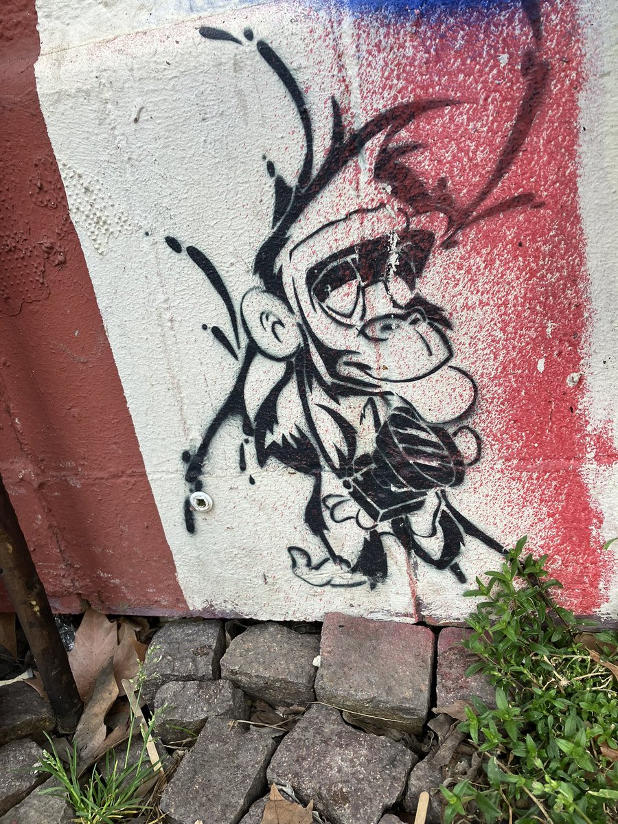 Feierabend!
Und passend zum Tag neue Streetart entdeckt 🤭