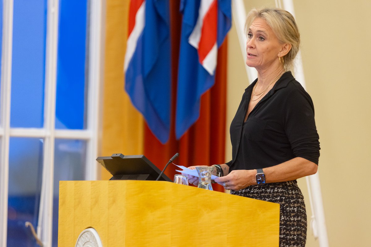 unwomennordic's tweet photo. A heartfelt thanks to 🇮🇸 for inviting @UN_Women’s @SofiaCalltorp to attend the HL Symposium marking the 25th Anniversary of the #WPSAgenda to explain the importance of the WPS Framework in our work. Thanks, 🇮🇸 and @thorgkatrin, for leading the way forward for all women and girls! https://t.co/aHgpQjmn45