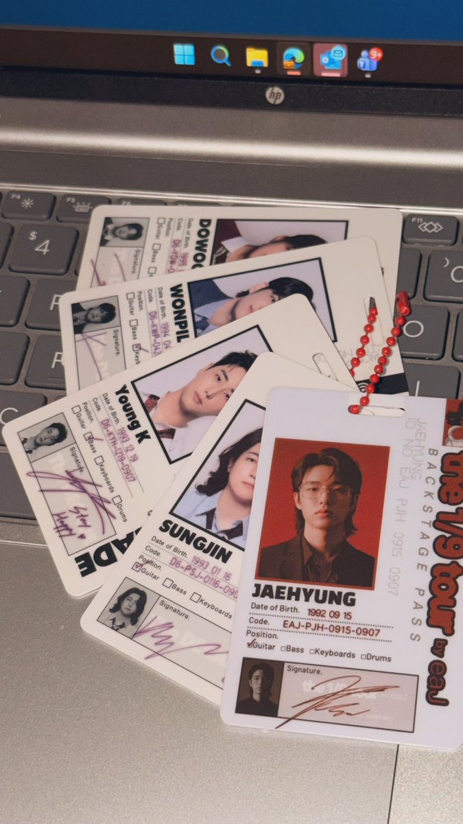 BobdaSungjin's tweet photo. The reason why I did this freebie is just to complete OT5 being 10 years in the industry 🫶🏻 🚀🍀 https://t.co/7eSzXjxhYz