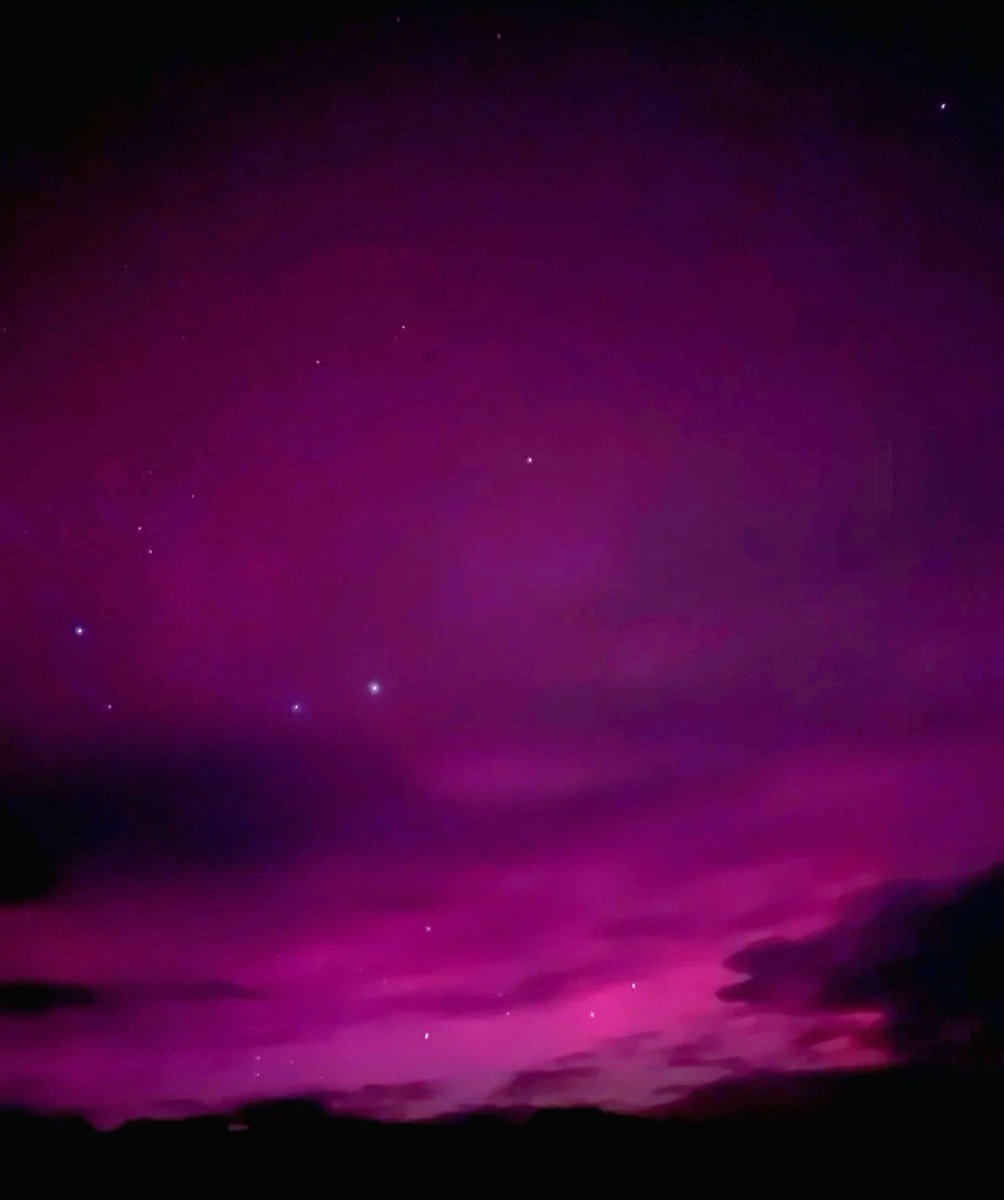 ¡Fascinantes Auroras australes se vieron anoche en el cielo patagónico! 😍
Ushuaia. Patagonia 🇦🇷🧉❤️
Vía TiempoAmba.
