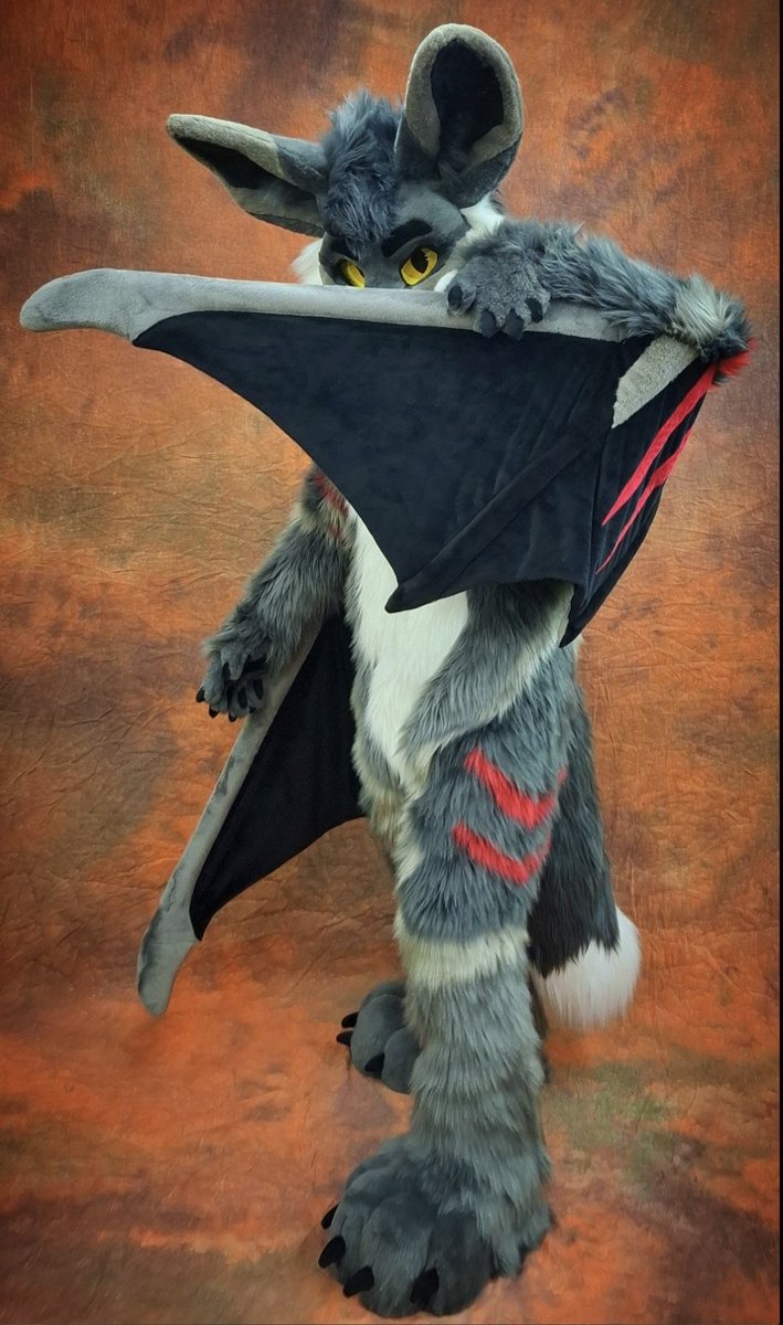 TheKareliaFursuits 🔜 EF tweet media