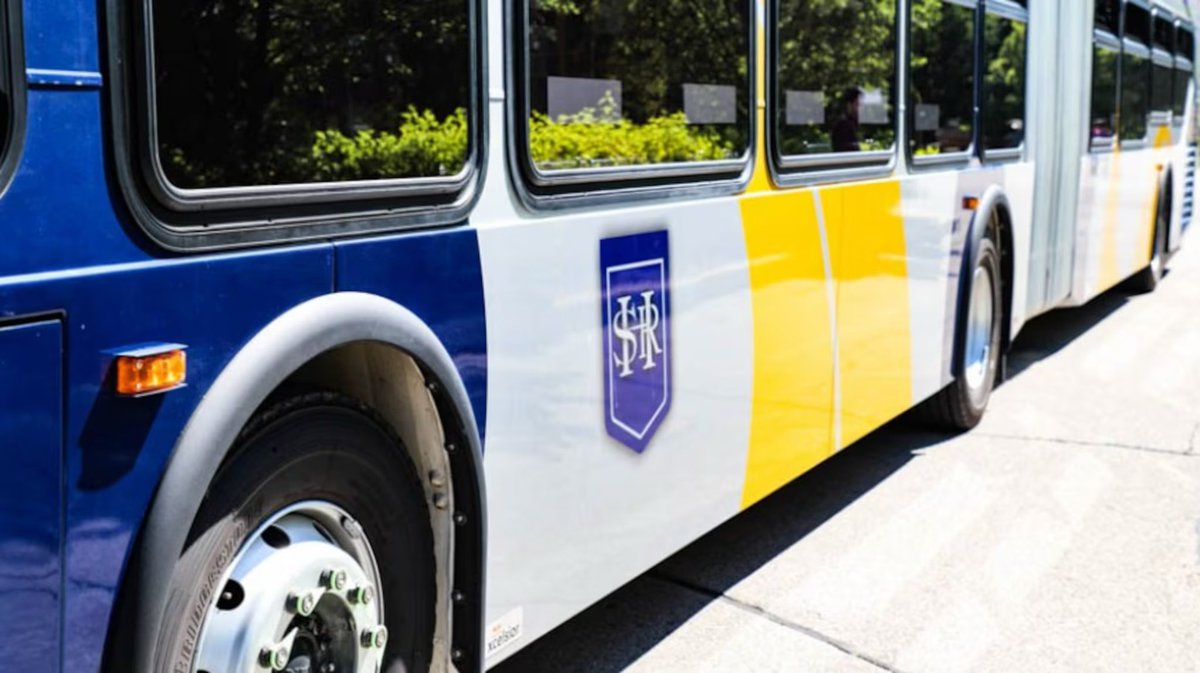 6ixbuzztv's tweet image. Man in Hamilton has been arrested after he stole a bus with passengers still inside it

During his ‘joyride,’ the man made several stops, allowing passengers to board and exit. He also denied entry to someone with an expired bus pass.