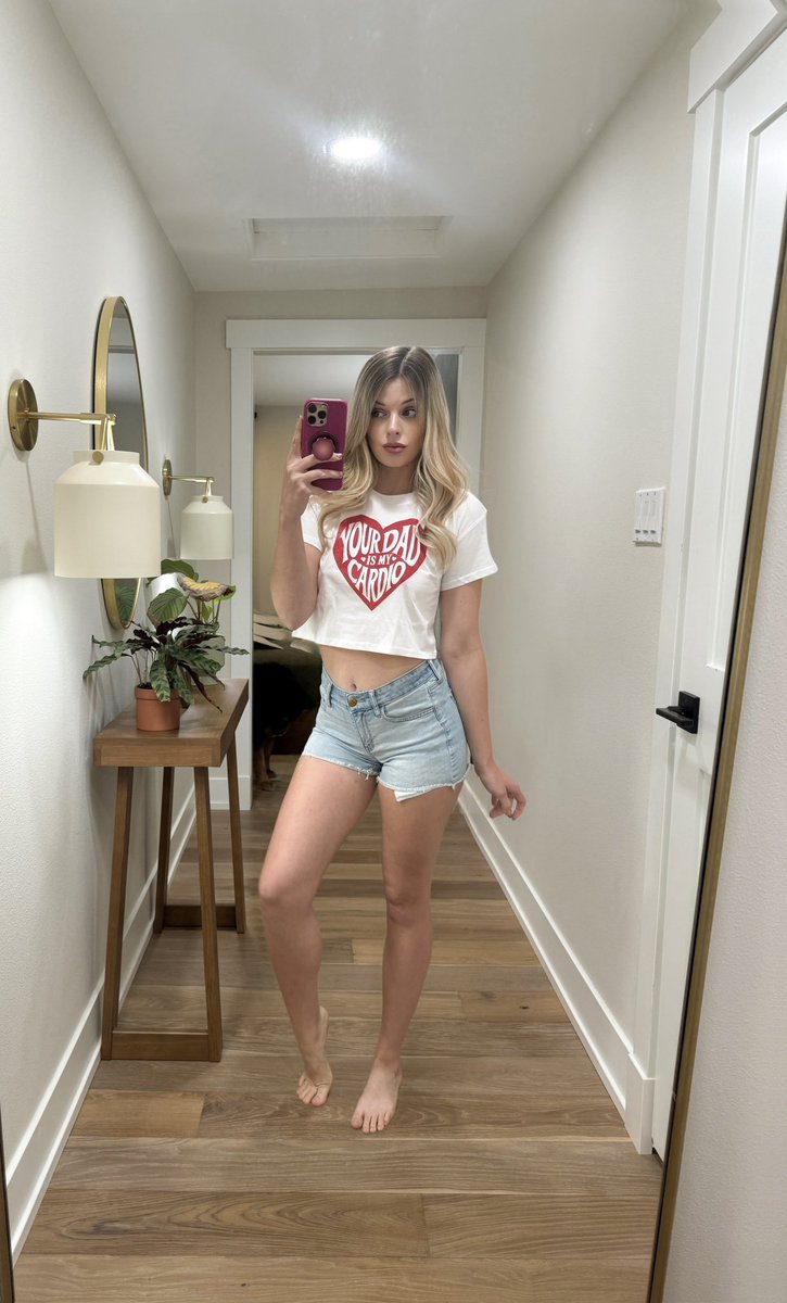 Bri Blossom tweet media