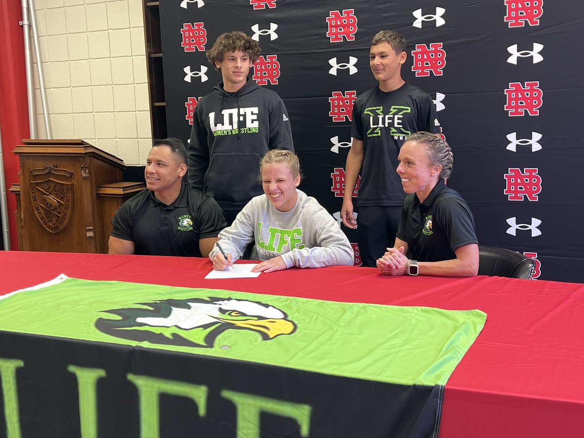 NewBernLive's tweet photo. Congratulations NBHS Senior Wrestler Faith Bane on signing her letter of intent to take her skills to the next level at Life University https://t.co/GVn4KVuZUT