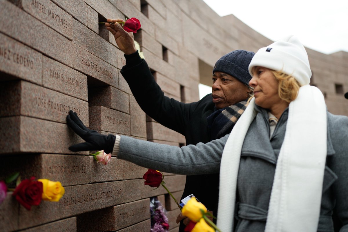 nycgov's tweet photo. American Airlines Flight 587 bound for Santo Domingo tragically crashed in Queens, claiming 265 lives 24 years ago today.

We honor and remember the victims and their families, ensuring that their memory will never be forgotten. https://t.co/BKpzWHw5cN