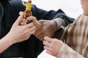 手がでっけえ