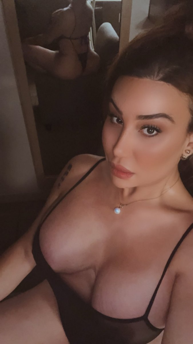 Shemale Lavinia Brazil tweet media