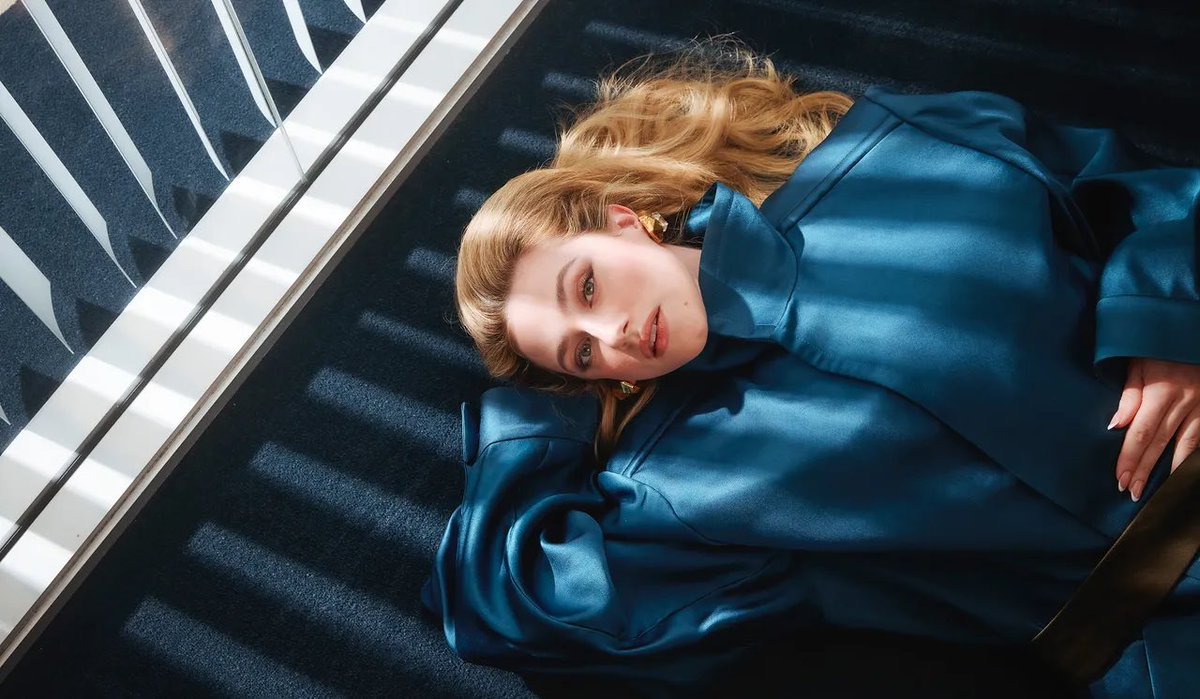 FilmUpdates's tweet image. Lili Reinhart photographed by Lenne Chai for Marie Claire.