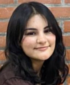 Emilse Milagros Natali Robledo desapareció el 10/11/25 en Neuquén capital. Es delgada, altura 1,60. Vestía campera gris, pantalón jean azul claro y zapatillas rosadas. Se hizo la denuncia, Comisaría 32°. Por favor avisar #Urgente al☎️299-6300410, 101 o 911

#Neuquen