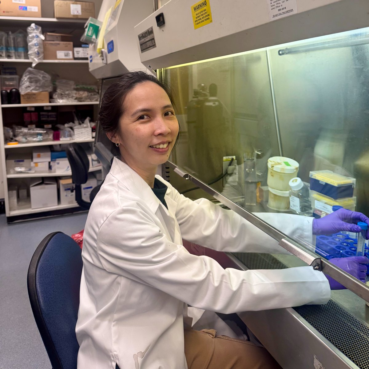 Zarif_Lab's tweet image. Welcoming new additions to the @Zarif_Lab Dr. Mei Fong Ng (Postdoc Fellow), Dr. Ben Murter (Postdoc Fellow) and research Tech Neha Sane. Each is working on elucidating how macrophages drive therapeutic resistance in metastatic castration-resistant prostate cancer.