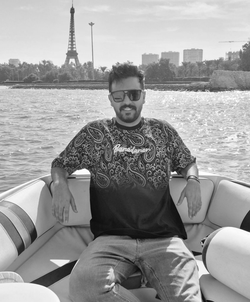 تصویری از سواحل کیش قبل از انتقال برج ایفل به پاربس