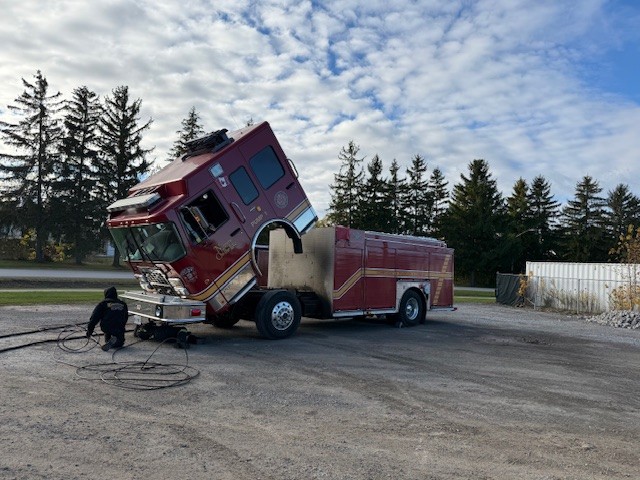 NOTLfiredept's tweet image. Last Thursday was fleet prep day! ❄️ Big thanks to the @krownrustprotection mobile unit for getting trucks from all five stations winter-ready so we can keep our vehicles in top shape and ready to serve the community. 🚒
#commitment #teamwork #community