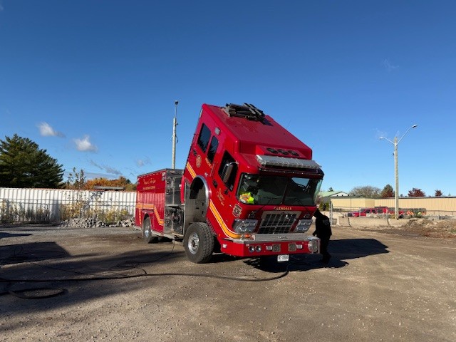 NOTLfiredept's tweet image. Last Thursday was fleet prep day! ❄️ Big thanks to the @krownrustprotection mobile unit for getting trucks from all five stations winter-ready so we can keep our vehicles in top shape and ready to serve the community. 🚒
#commitment #teamwork #community