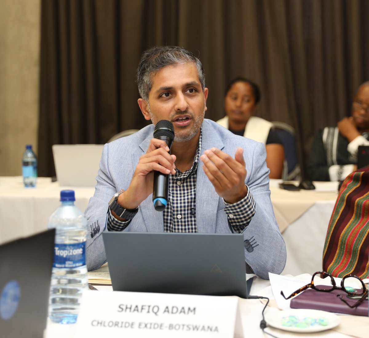 Access to finance &amp; strong partnerships took center stage as Namibian entrepreneurs highlighted opportunities in local battery &amp; auto parts production — sectors still import-heavy.
Experts urged incentives for foreign firms to manufacture locally, boosting jobs &amp; value creation.