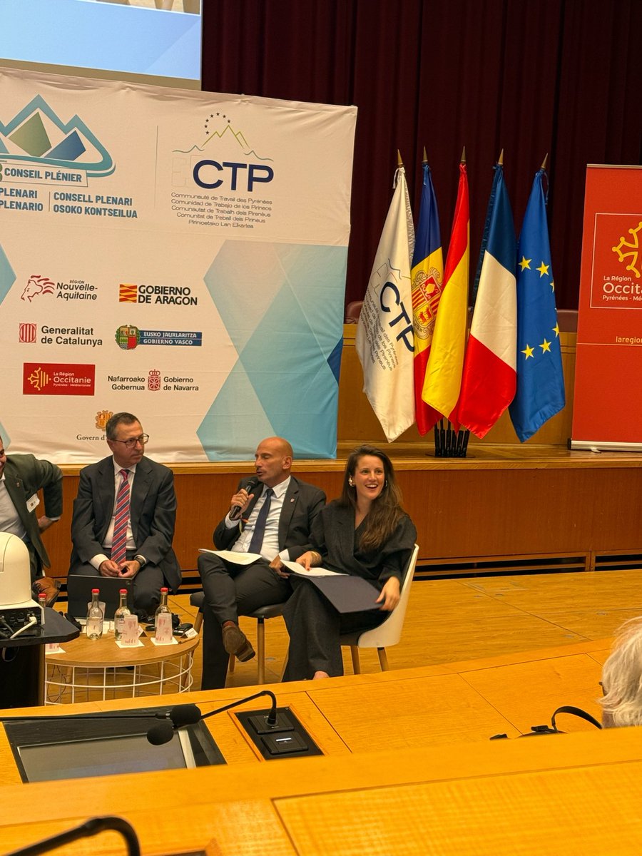 NoeliaSouque's tweet image. 🏔️🇪🇺 Participem en el 43è Consell Plenari de la Comunitat de Treball dels Pirineus amb una taula política sobre canvi climàtic i salut. 

👉🏻 Reforcem el nostre compromís amb la cooperació transfronterera, la lluita contra el canvi climàtic i l’accés a la salut al Pirineu.

#CTP