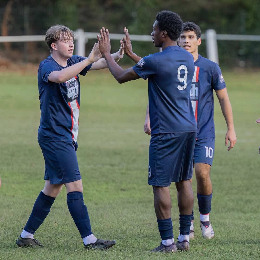 SouthLpoolRes's tweet image. Thanks to @ImageryPM for getting some brilliant pictures of our game against @HeswallFC_ at the weekend. Really appreciate it📸⚽️⚪️⚫️🔴