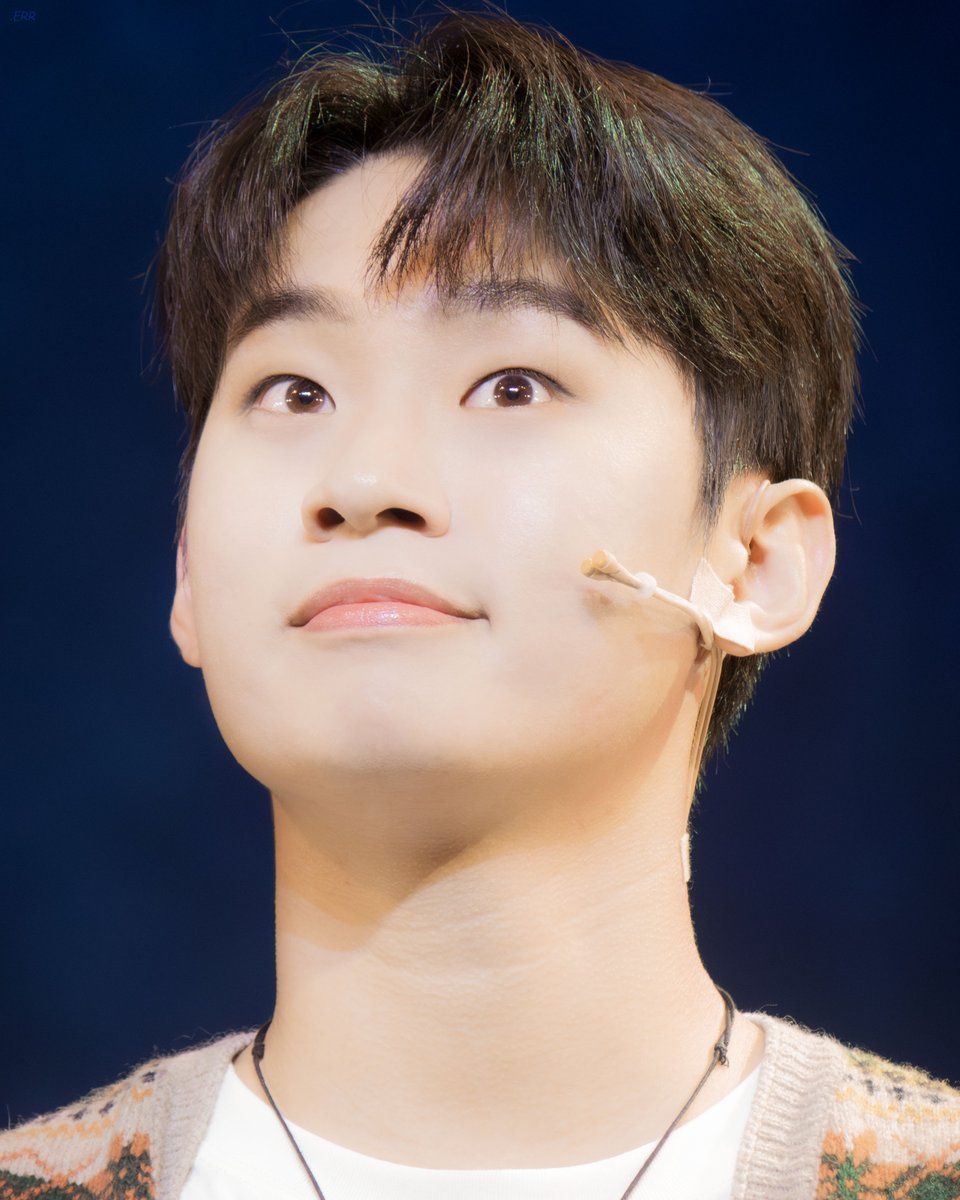 𝙀𝙍𝙍 tweet media