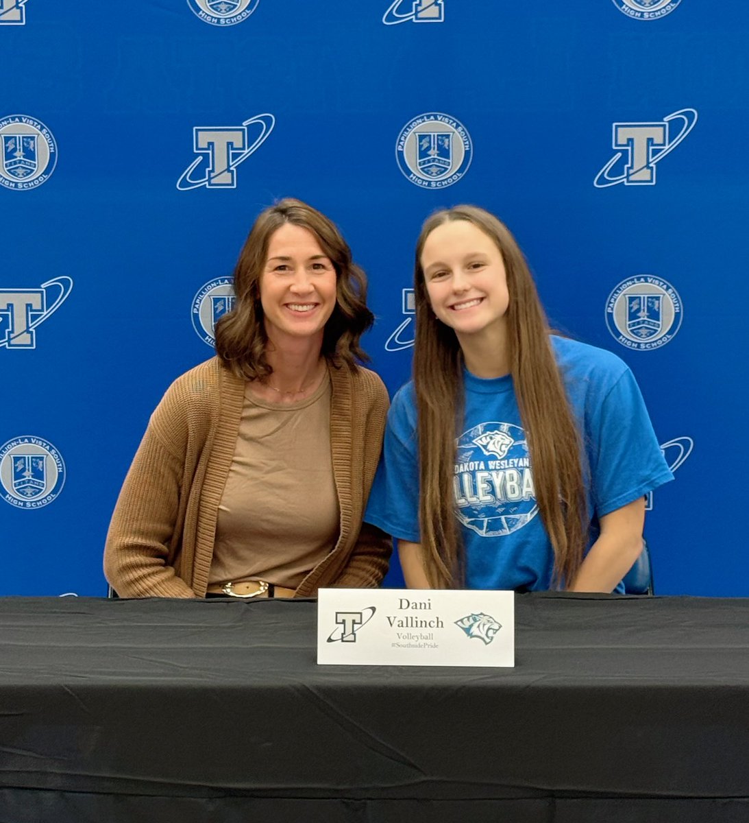 Papio South Titan Volleyball tweet media