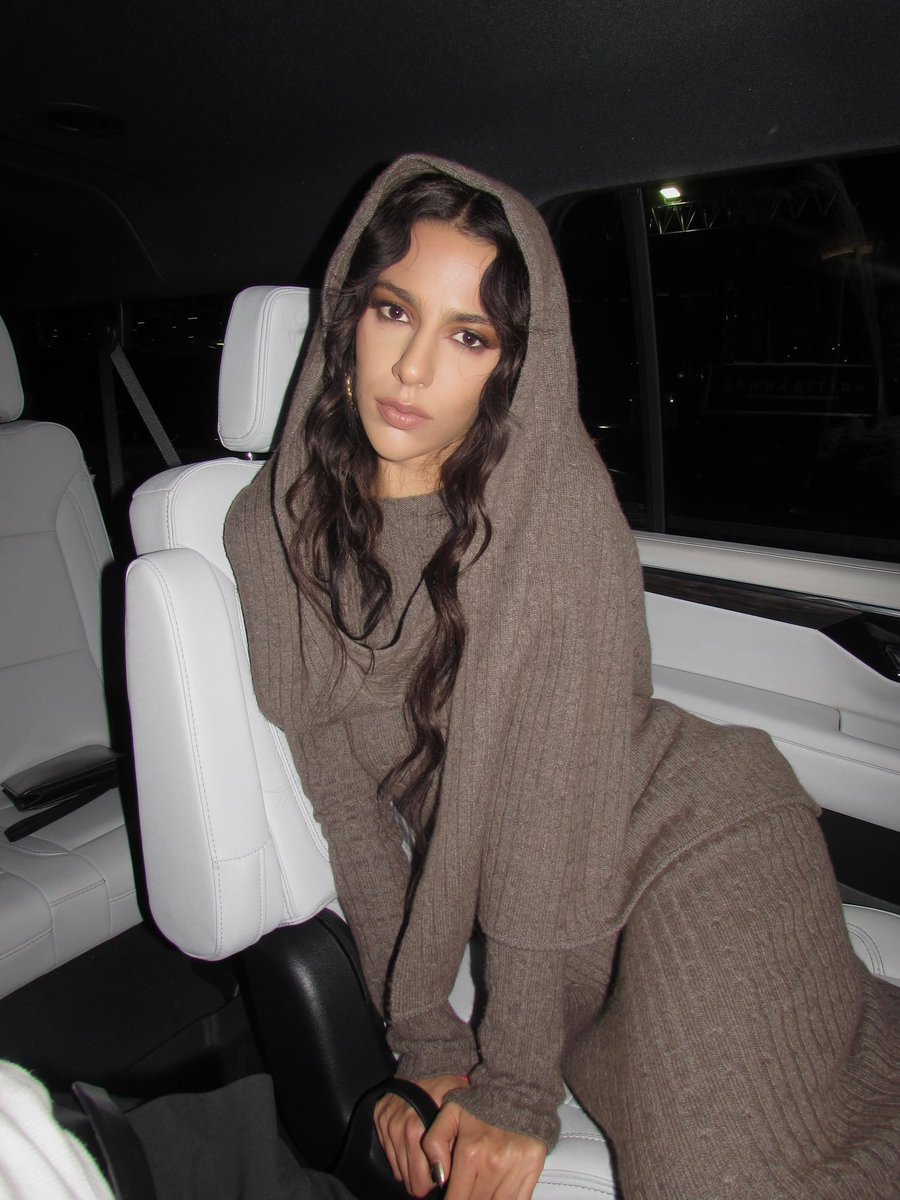 tô aqui pro Latin Grammy ✨