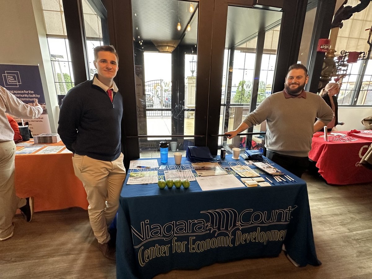 We’re here at the Niagara USA Chamber’s 2025 Small Business Expo! Stop in and explore local businesses and resources — we’ll be here until 4 PM at the Wurlitzer Building!