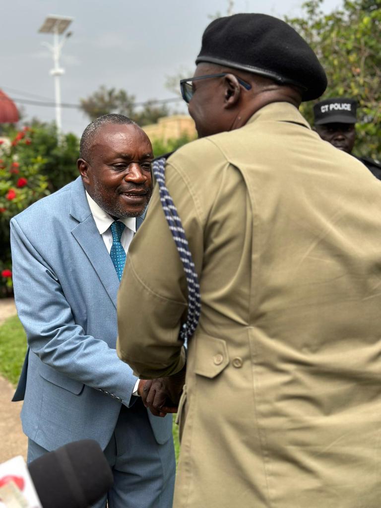 The IGP Abbas Byakagaba met with OBR leaders &amp; security officers in Kasese to discuss security in Rwenzori region following the Nov 1 attacks. 

He assured maximum security during the upcoming 59th Coronation Anniversary &amp; Omusinga’s Birthday Run on Nov 14 at Nyakasanga,
