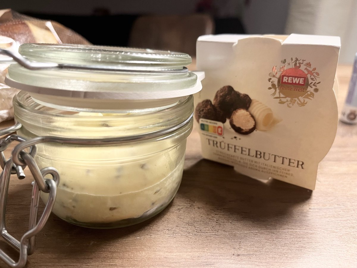 coffeeeeyogurt's tweet photo. こちらも皆さんに教えてもらってゲット〜。もうこの時期なのね。超好き。 https://t.co/fL8fsOumYR