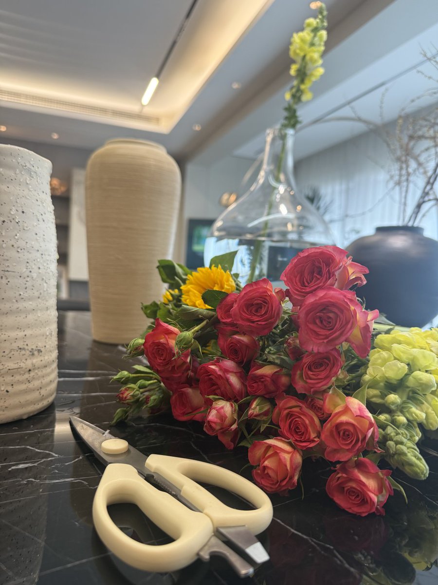 Every bouquet of flowers is the art of life.