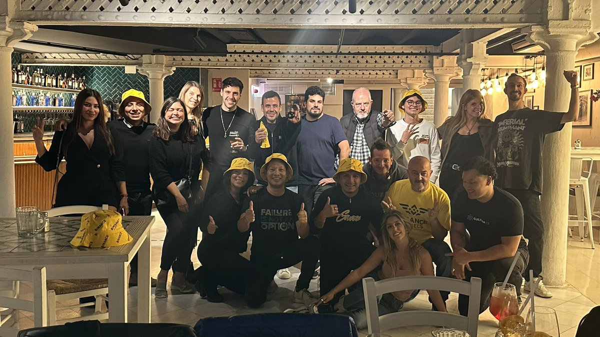 CryptoConnect Bcn tweet media