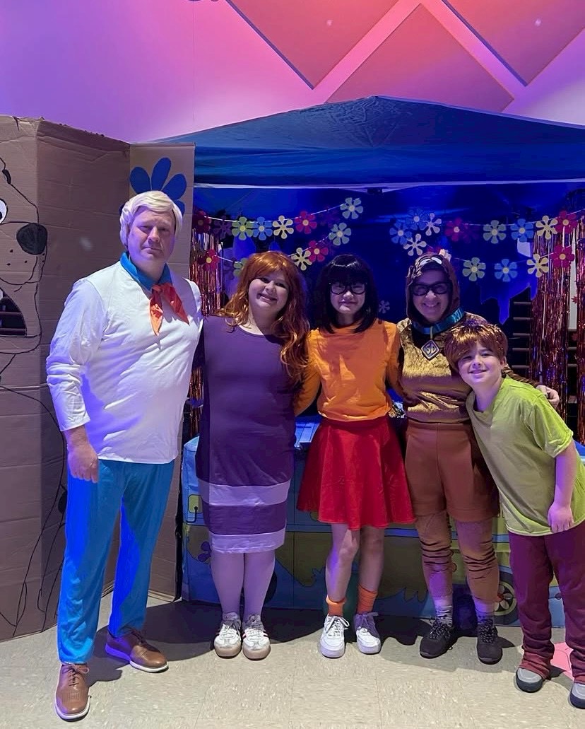 AFSUSA's tweet image. Thanks for sending us your fun #Halloween photos and videos over the last few weeks!

There were so many great submissions that it was hard to choose our winners, but we think these #exchangestudents (and their host families) had some of the best costumes.

#AFS #HostFamily