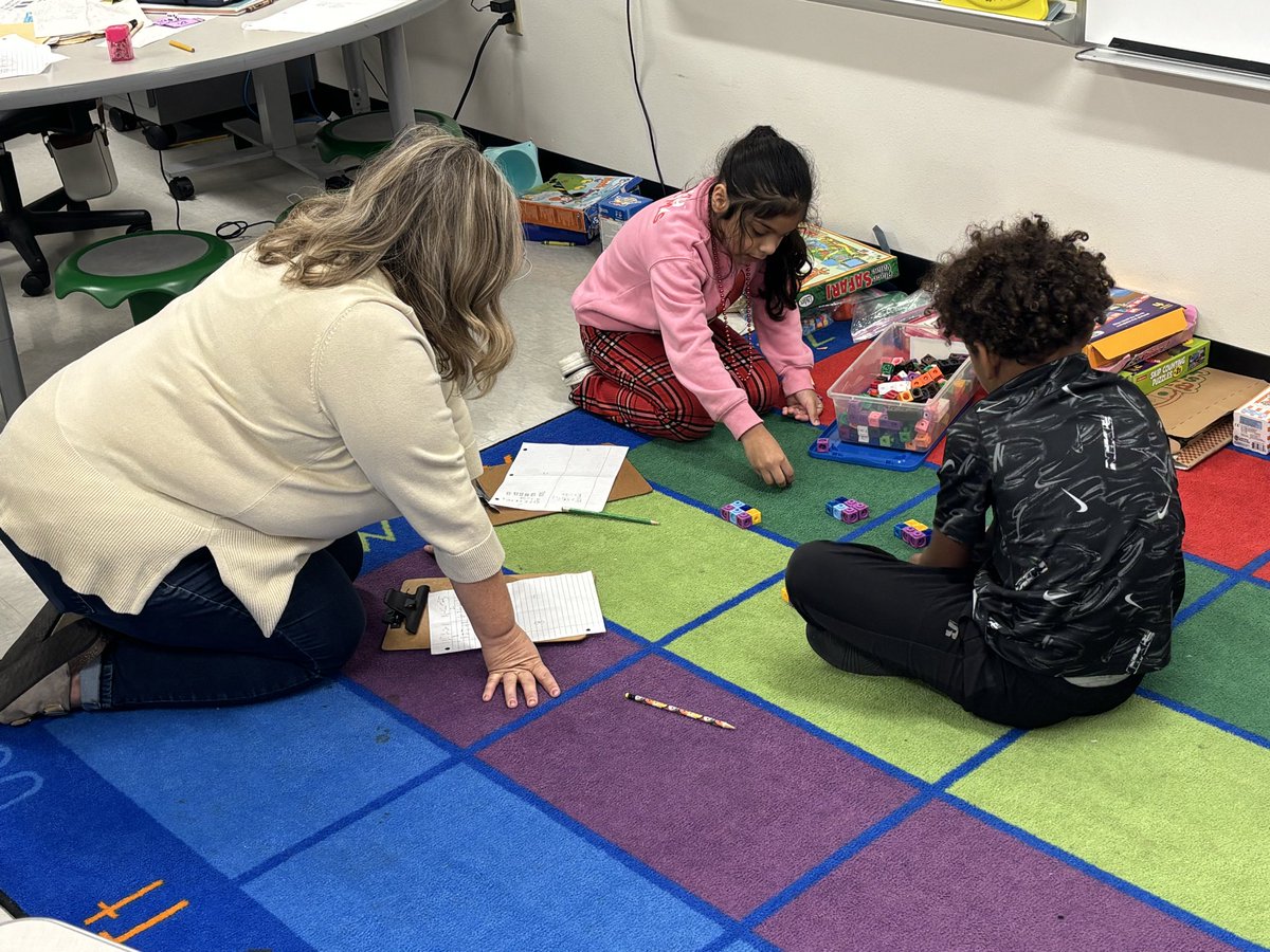 JoyaElam's tweet image. Mrs. Little’s 2nd grade mathematicians used manipulatives, drew pictures and repeated addition to represent multiplication @DeganElementary #wearedegan #rockyourrole #mathinlisd