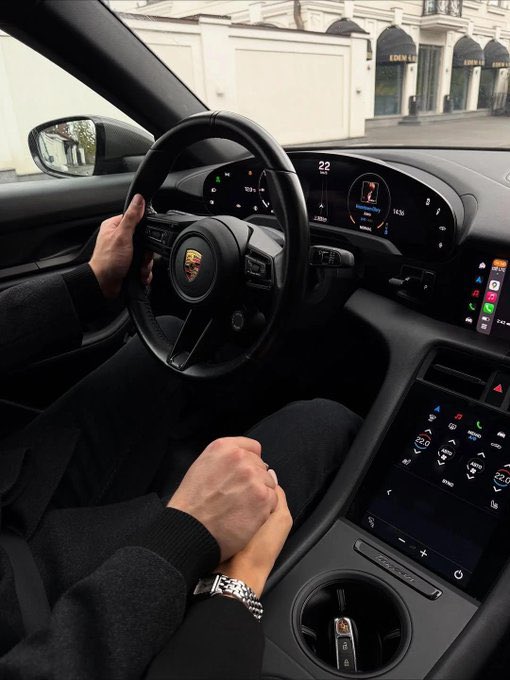 offendnoone's tweet image. YO, what&apos;s that ONE THING that keeps you SLAYIN&apos; and not quittin&apos;?? SPILL IT BELOW, fam—double-tap if it&apos;s coffee or vibes! 👀🔥 #LifeHack #CommentNow