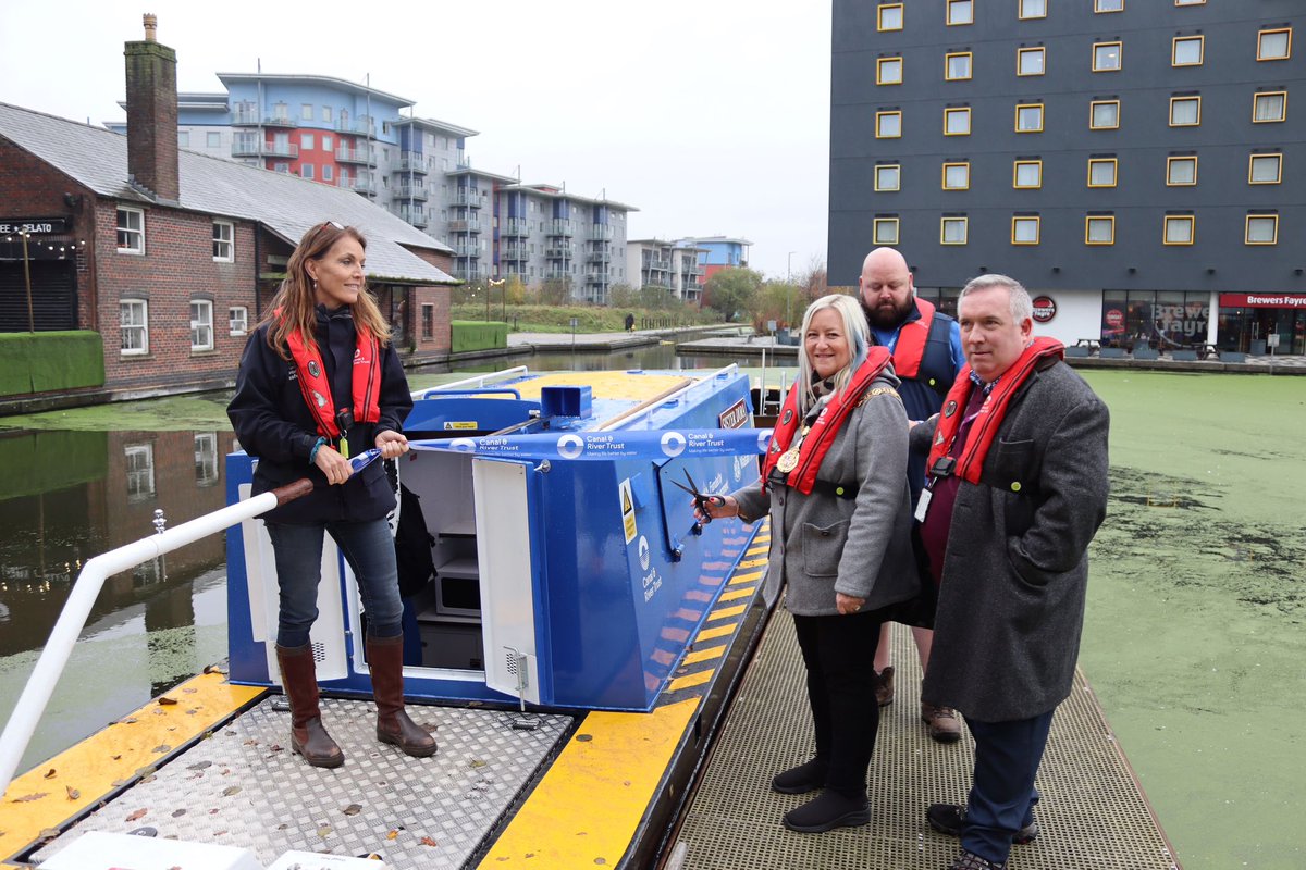 Canal & River Trust West Midlands tweet media
