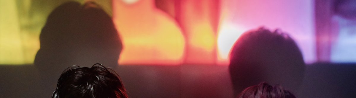 อีกแค่ 2 วันก็จะได้เจอกันแล้ว ตื่นเต้นมากอยากดูแล้วพอดีเป็นคนขี้เหงาอยากเจอทุกคนไวๆ จังเลย 😗 

#MeAndTheeSeries 
#GMMTV