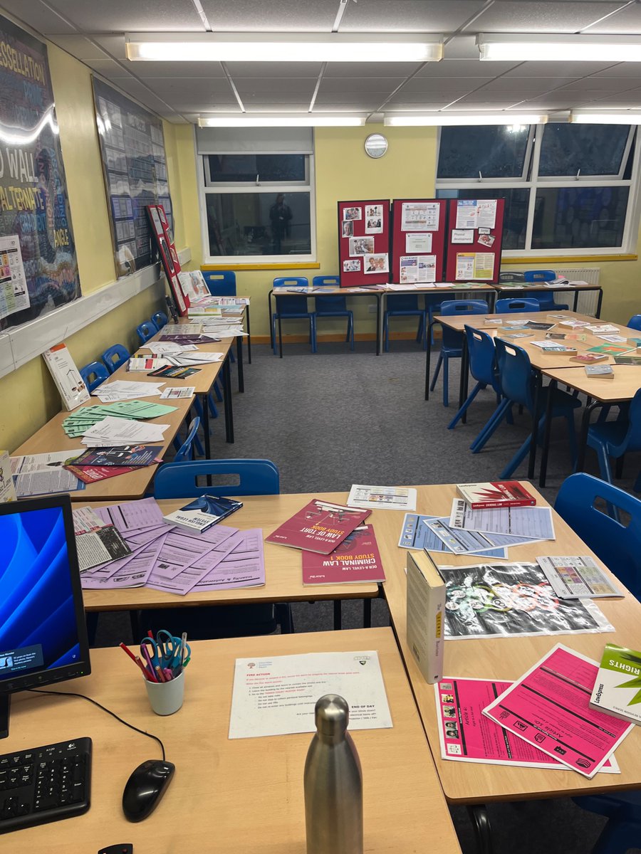 Miss Hart tweet media