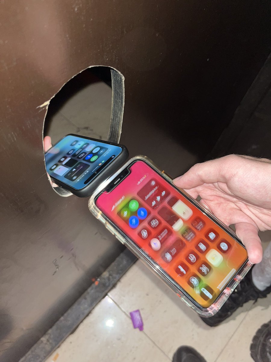 GrossoNicolas's tweet photo. LE PEDI EL INSTAGRAM A UNO QUE ME MIRABA MUCHO Y ME DIJO QUE NO USA ASI QUE ME PASO SU GMAIL ??? JJJKS https://t.co/y0nZIBbG14