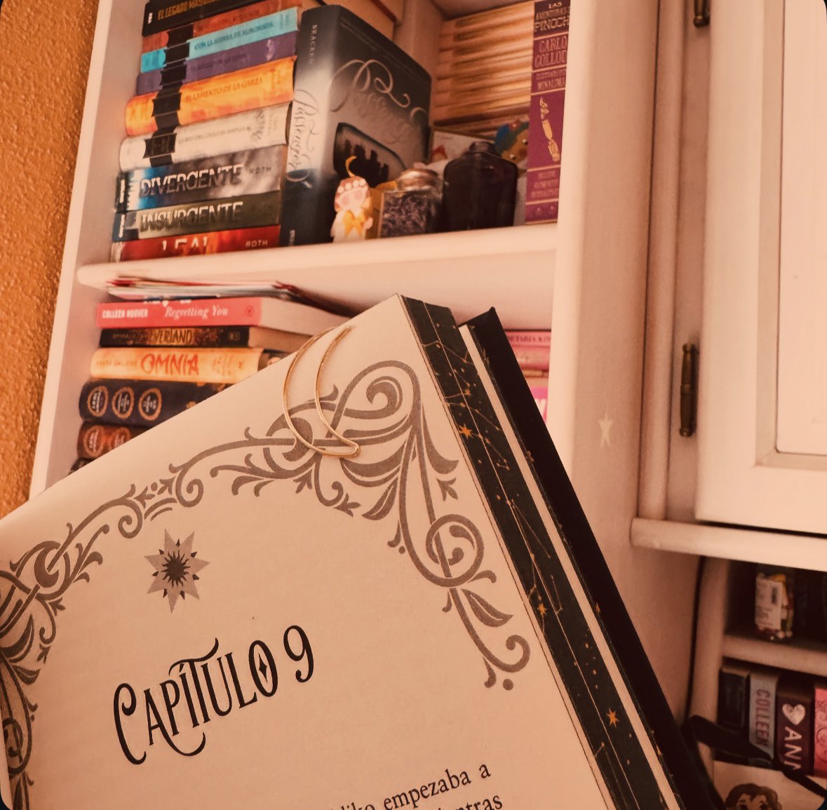 FiebreLectora's tweet image. Friends to lovers, matrimonio concertado, un mundo de fantasía... y, además, cortito 🖤

Reseña: fiebrelectora.blogspot.com/2025/10/resena… @wonderbooksed